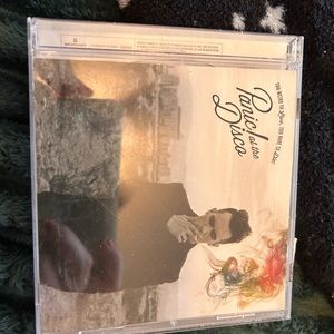 Panic! At the Disco “TWTLTRTD” CD